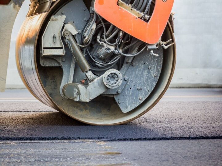 Remont chodnika przy ul. Gandhi: nowa nawierzchnia dla lepszego komfortu mieszkańców