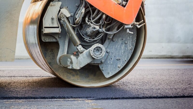 Remont chodnika przy ul. Gandhi: nowa nawierzchnia dla lepszego komfortu mieszkańców