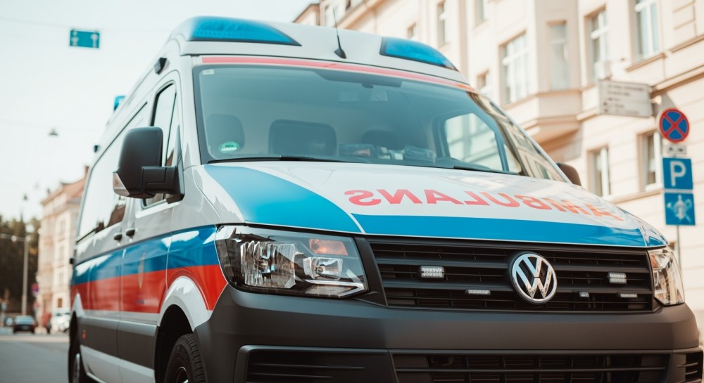 Ratownicy w akcji: ewakuacja z 50-metrowej wieży w Warszawie