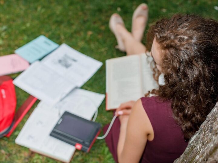 Edukacja przeciw hejtowi i cyberprzemocy wśród młodzieży