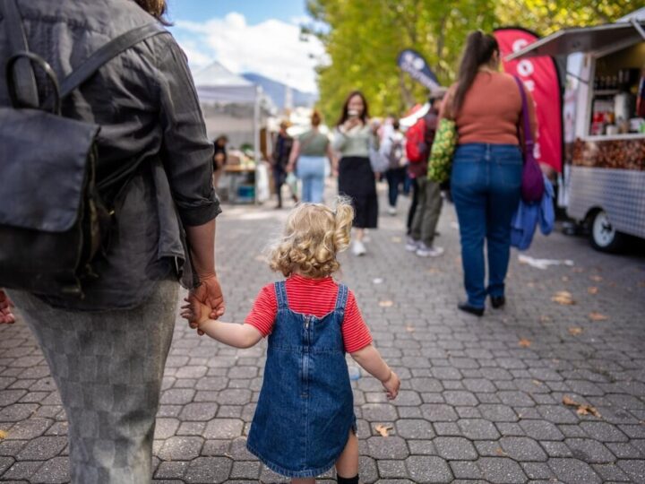 Jak skutecznie wspierać dzieci w pieczy zastępczej?
