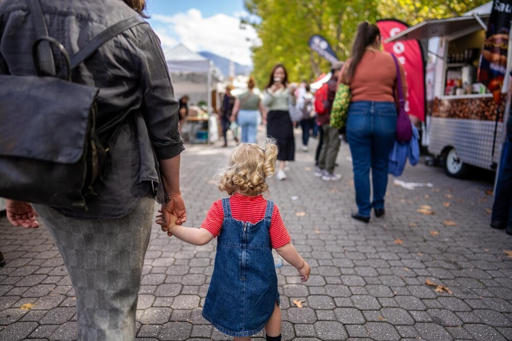 Jak skutecznie wspierać dzieci w pieczy zastępczej?