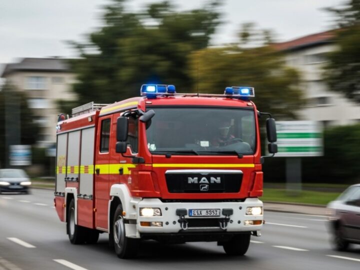 Pożar w Szeligach: mieszkańcy w akcji, strażacy na ratunek!