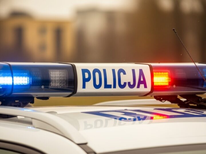 Zuchwała kradzież na parkingu: 42-latek w rękach policji