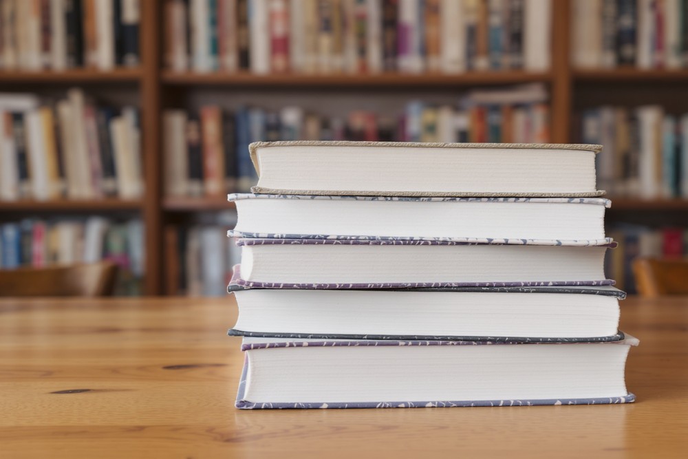 Odkryj Sztukę Zatrasia: Spotkanie z Lokalnymi Twórcami w Żoliborzu