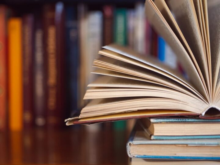 Literacka podróż z Zytą Rudzką: odkryj sekrety Nagrody Nike na Białołęce!