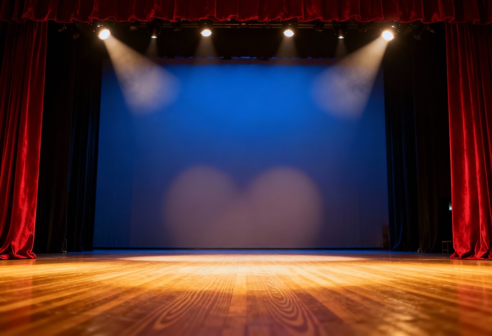 Wilanów w Teatralnym Nastroju: Komedia „Przesyłka z zaświatów” na Dzień Teatru