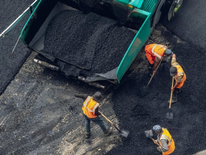 Zakole na nowo: Remont ulicy Wiatracznej w Warszawie wkrótce rusza!