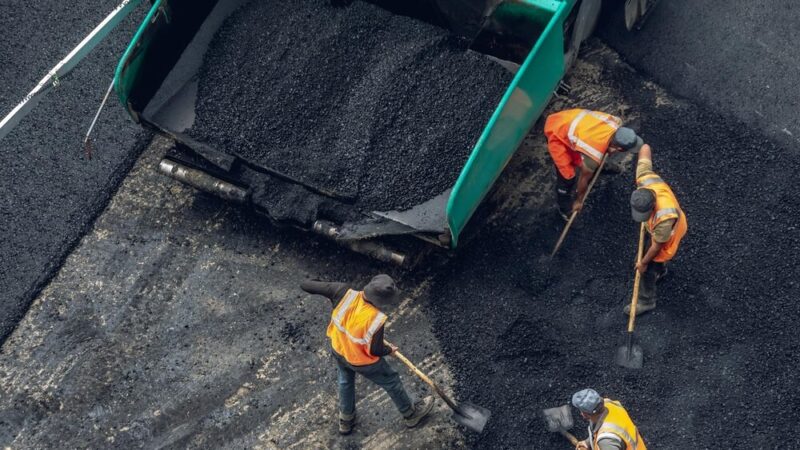 Zakole na nowo: Remont ulicy Wiatracznej w Warszawie wkrótce rusza!