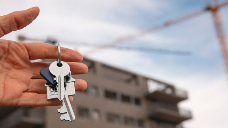 Warszawski „jamnik” – najdłuższy blok w stolicy przy ul. Kijowskiej