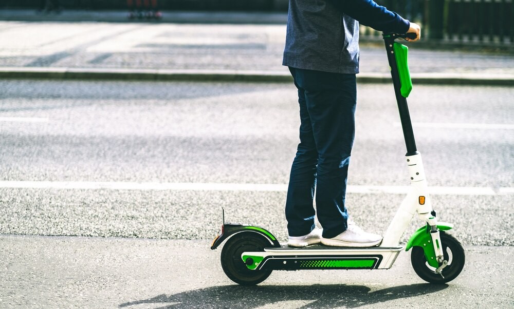 Pijany na hulajnodze: dramatyczny wypadek na skrzyżowaniu