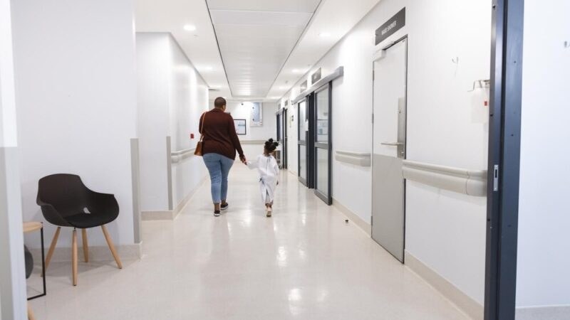 Złap oddech w Lesie Bemowskim – darmowe zajęcia nordic walking dla każdego!