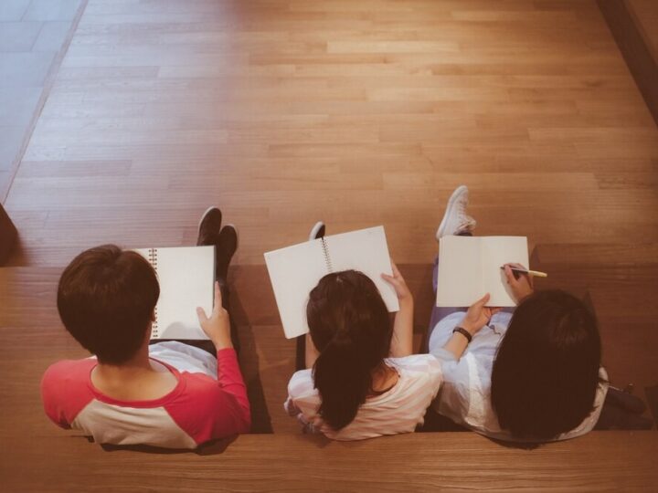 Edukacja spotyka biznes: Żoliborskie szkoły wyróżnione za współpracę z pracodawcami