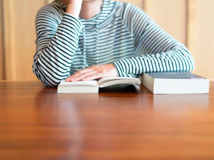 Młodzież odkrywa przyszłość: Policja na targach edukacyjnych w Grójcu