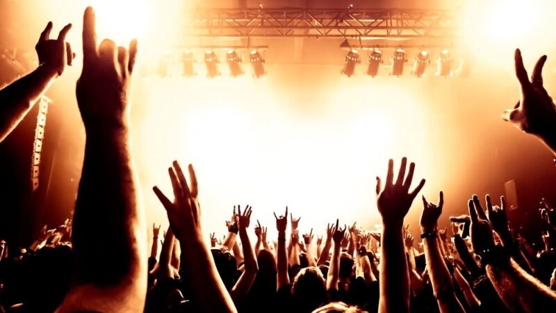 Majowe widowiska w Warszawskim Parku Fontann: światło, muzyka i magia!