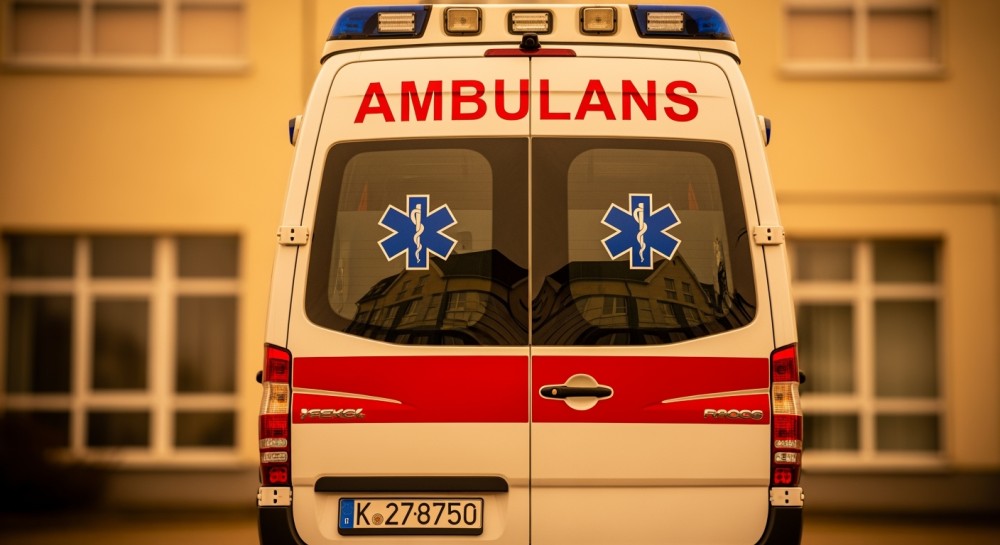 Bohaterska interwencja policji uratowała życie 38-latka w Zegrzu Południowym