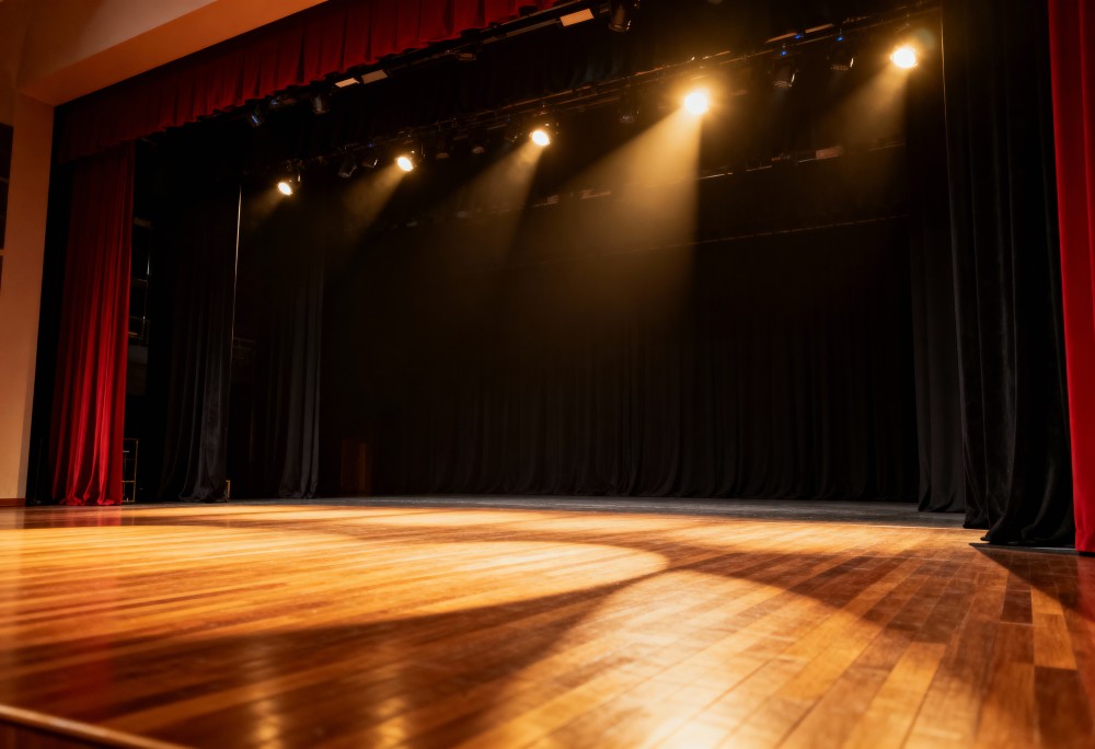 Zgłoś swoją grupę teatralną do przeglądu „Teatrosfera” i zdobądź sceniczne doświadczenie!