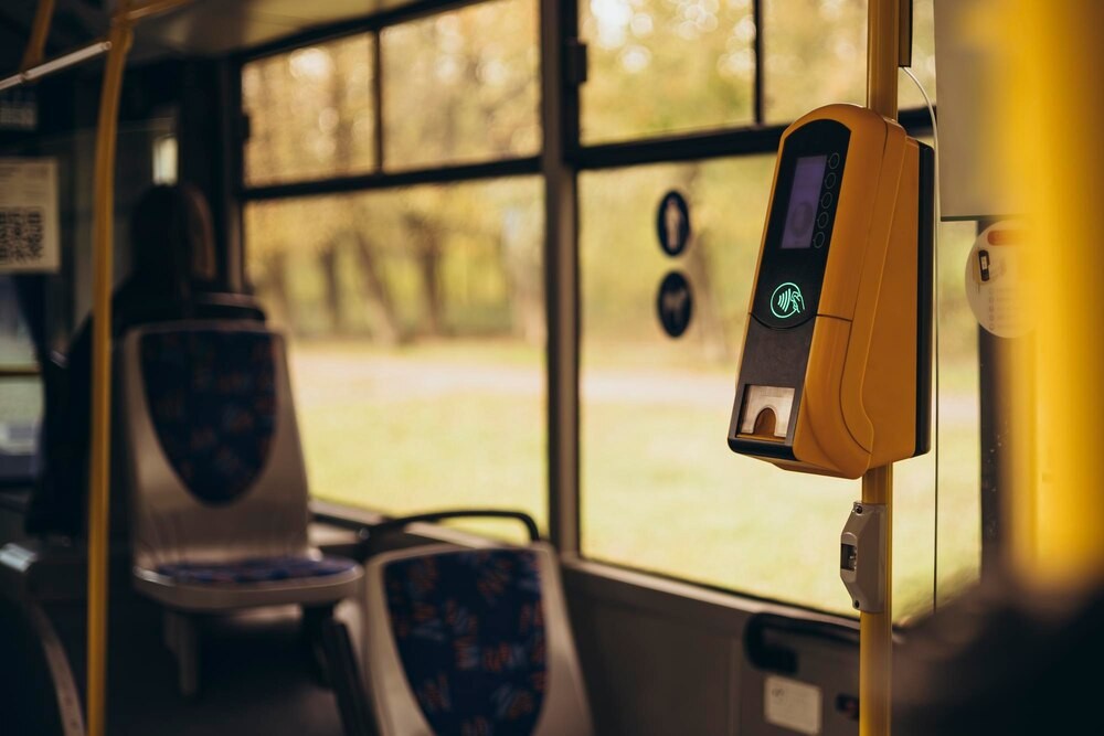 Nowe zasady ruchu na Ochocie – autobus 157 wraca na właściwą trasę!