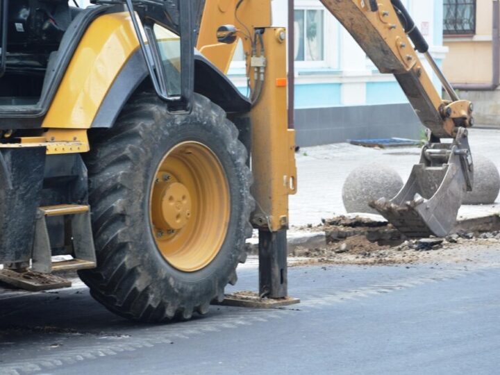 Utrudnienia na Połczyńskiej: Co czeka kierowców w majowy weekend?