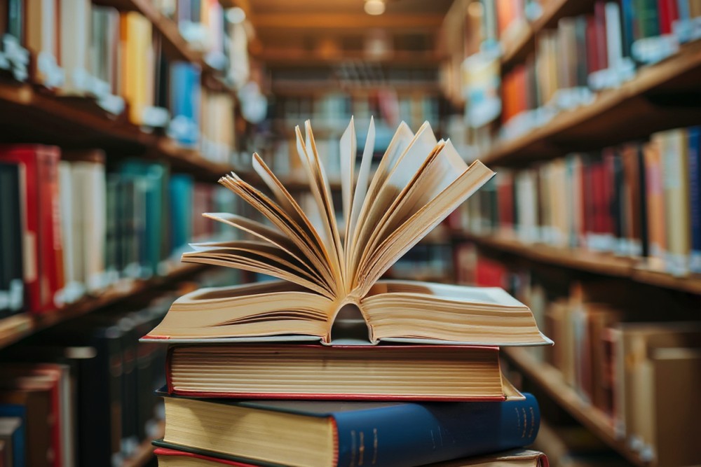 Grzegorz Piątek odkrywa tajemnice Warszawy w Wawerskiej Bibliotece!