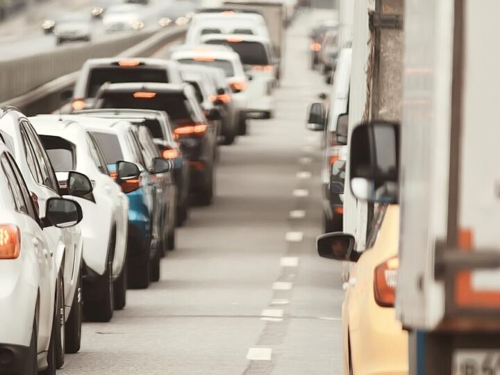 Utrudnienia na Ursynowie: Bieg 2023 wprowadza zmiany w ruchu i parkingach
