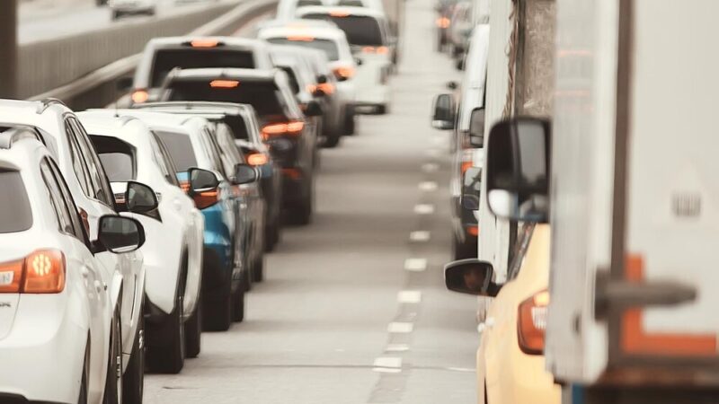 Utrudnienia na Ursynowie: Bieg 2023 wprowadza zmiany w ruchu i parkingach