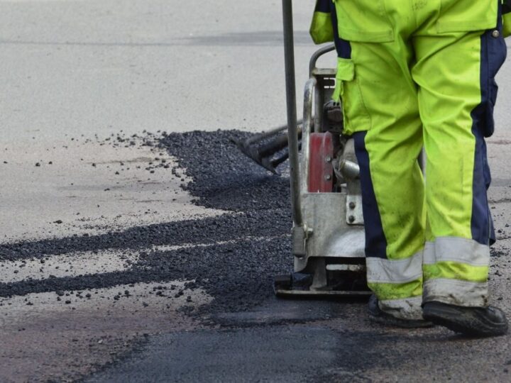 Nowa era dla ul. Mickiewicza: modernizacja na Żoliborzu rusza pełną parą!