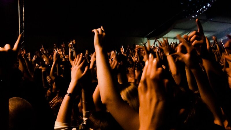 Muzyczne Emocje na Ochocie: Koncert, Którego Nie Możesz Przegapić!
