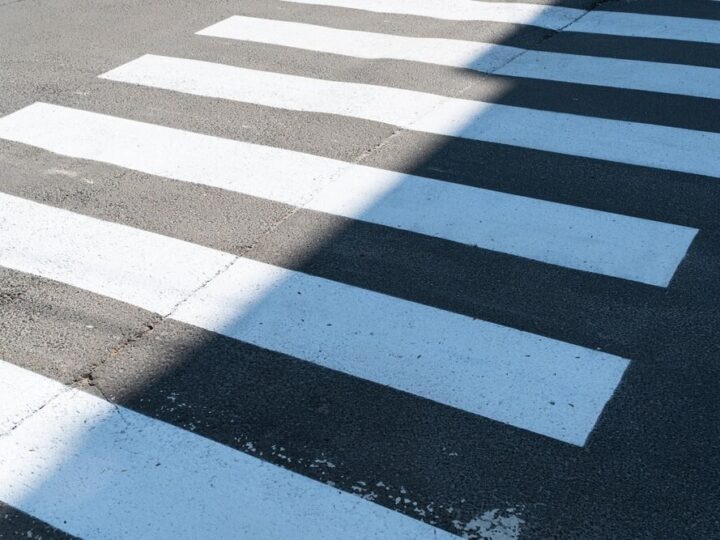 Nowa sygnalizacja na Wysockiego: Bezpieczniej dla pieszych!