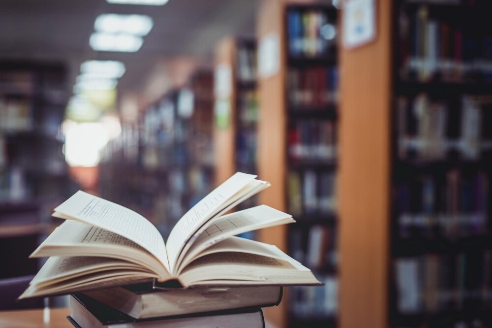 Odkryj Nowe Skarby Literatury w Czytelni Naukowej Białołęki!