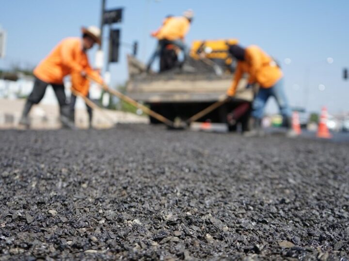 Nowa nawierzchnia dla pieszych i rowerzystów na Moście Siekierkowskim