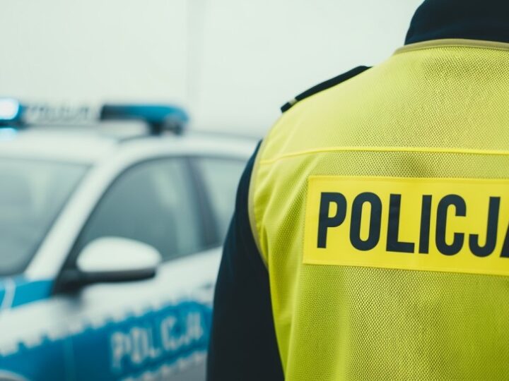 Wakacyjne patrole: Policja zwiększa obecność na drogach dla Twojego bezpieczeństwa