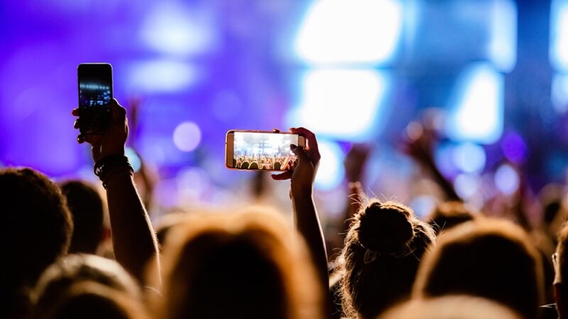 Muzyka i Historia na Placu Szembeka: Uczczenie Pamięci Pragi