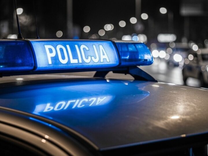 Złodzieje z Nowego Dworu Mazowieckiego poszukiwani! Pomóż policji ich zidentyfikować