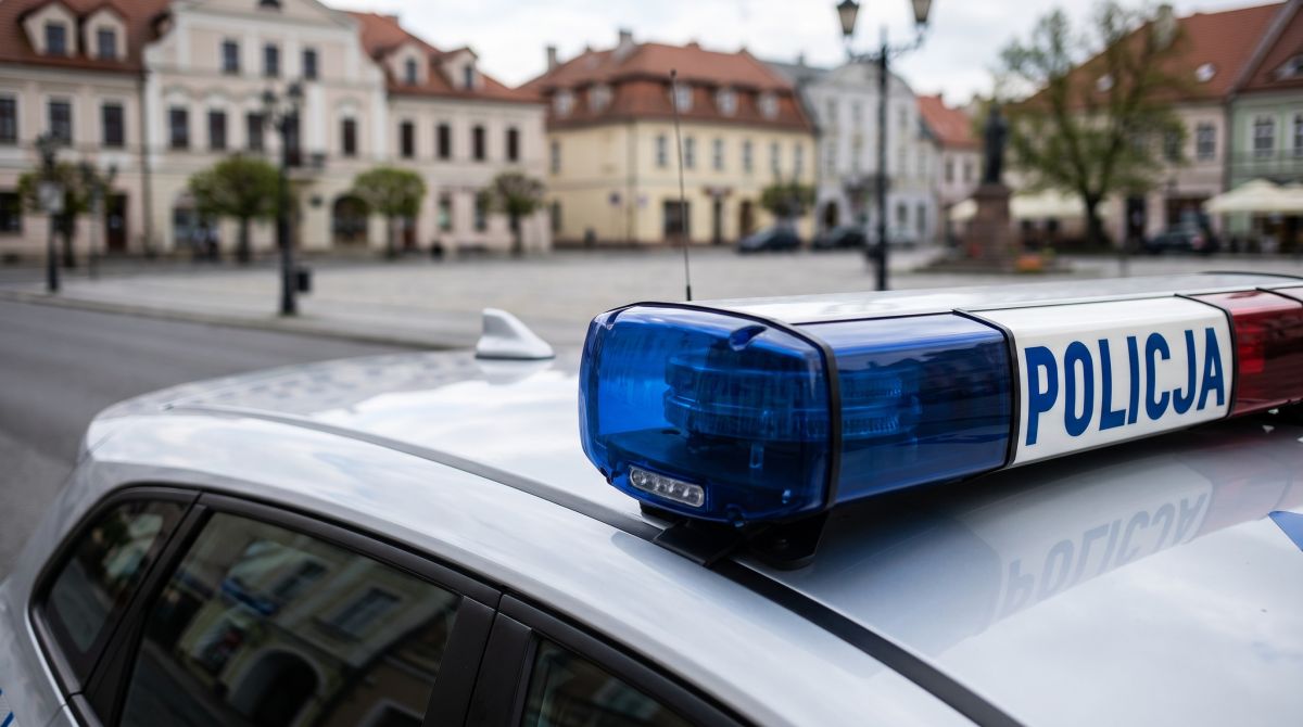 Seniorska cyberochrona: Jak unikać pułapek w sieci?