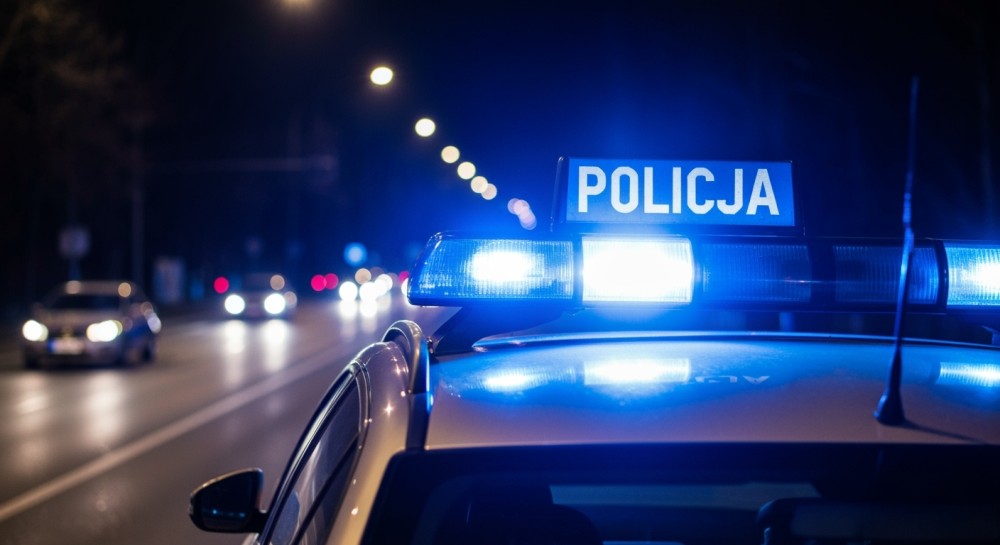 Młodzi przestępcy zatrzymani po brutalnym rabunku dostawy jedzenia