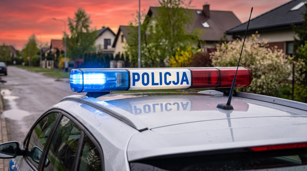 Młodociani oszuści w rękach policji – 43 tysiące złotych w stracie!