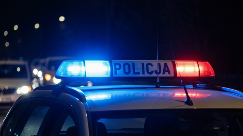 Bohaterska interwencja policjanta ratuje życie seniorki w Legionowie
