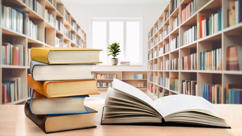 Kultura w październiku: Teatr i muzyka dla każdego w bibliotece!