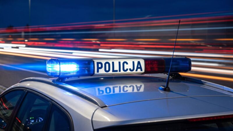 Młody diler w areszcie po nieudanej próbie pozbycia się narkotyków