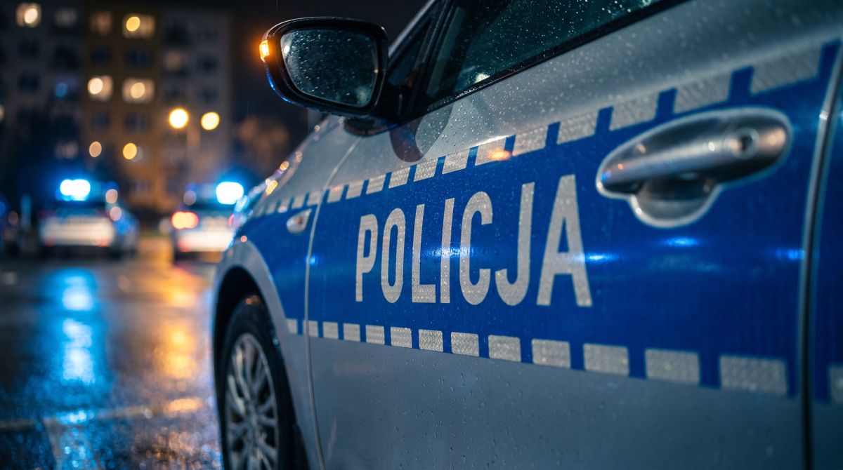 Tłok na cmentarzach sprzyja złodziejom. Policja radzi, jak chronić swoje rzeczy