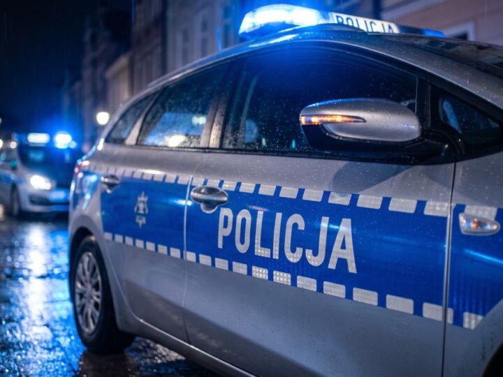 Prowadził mimo sądowego zakazu. W jego mieszkaniu policja znalazła narkotyki i cudzą kartę
