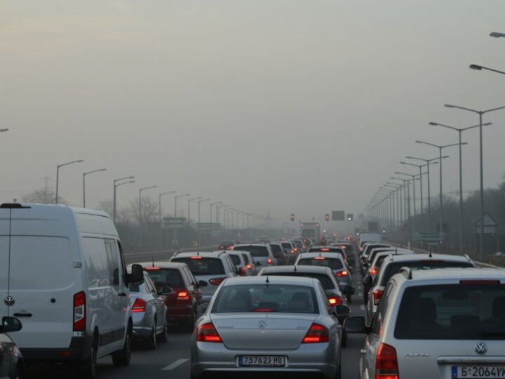 Uwaga, kierowcy! Zmiany i zakaz wjazdu przy cmentarzu w Nowym Dworze Mazowieckim